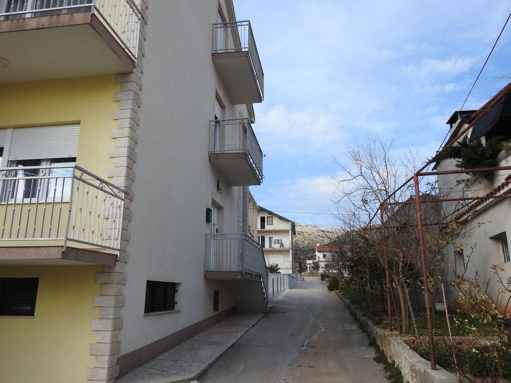 Marini Apartmani Trogir Exterior foto