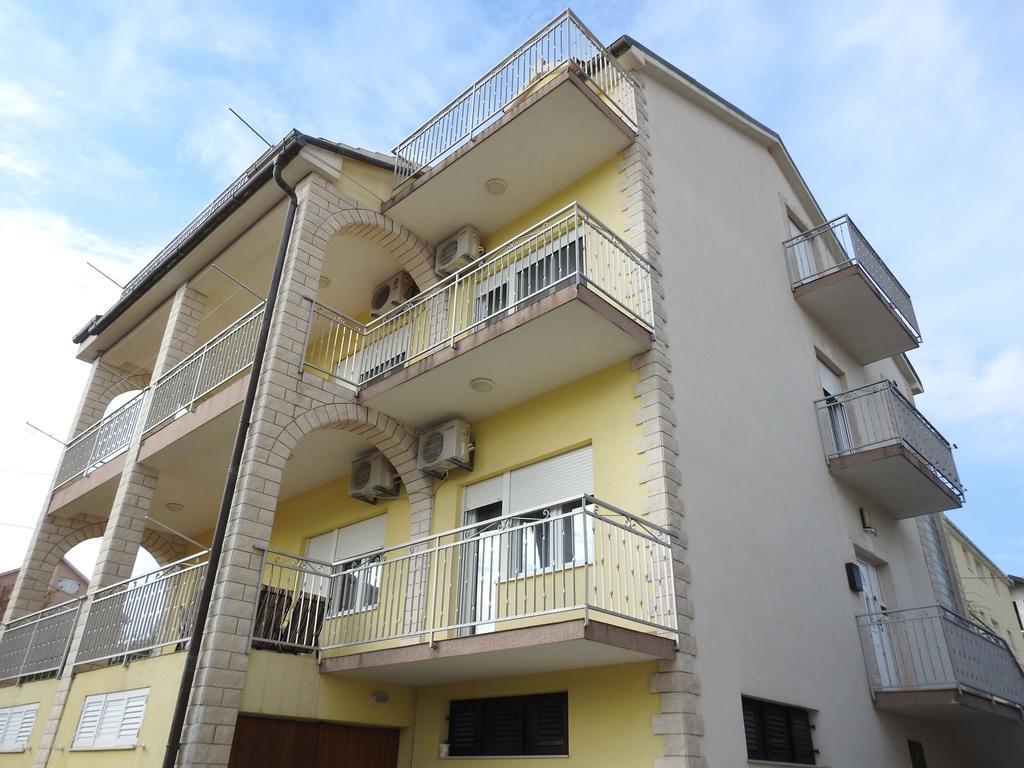 Marini Apartmani Trogir Exterior foto