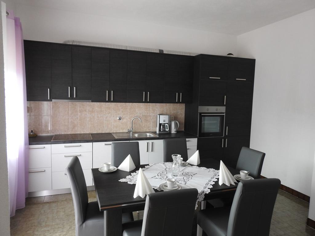 Marini Apartmani Trogir Exterior foto