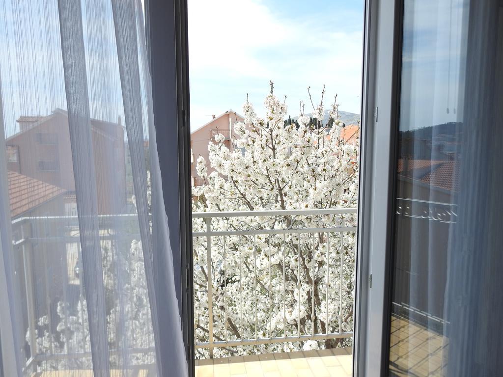 Marini Apartmani Trogir Exterior foto
